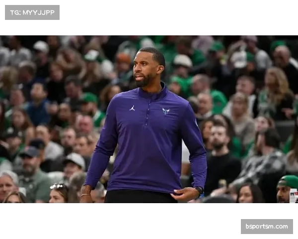 黄蜂查尔斯李大幅增加联防比例 使用率百分之二十二联盟第一 黄蜂查尔斯李大幅增加联防比例 使用率百分之二十二联盟第一